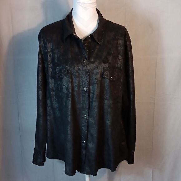 Outback Trading Co Black Snap Top - Picture 7 of 7
